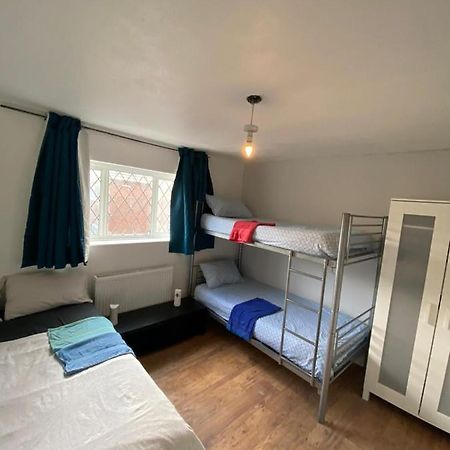 Private Room In London Exterior photo